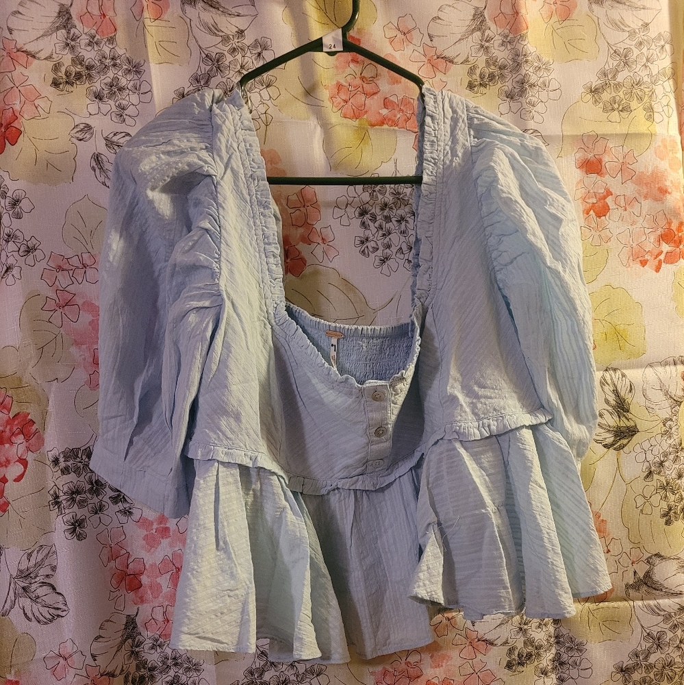 Free People-NWOT-LG-Shirt